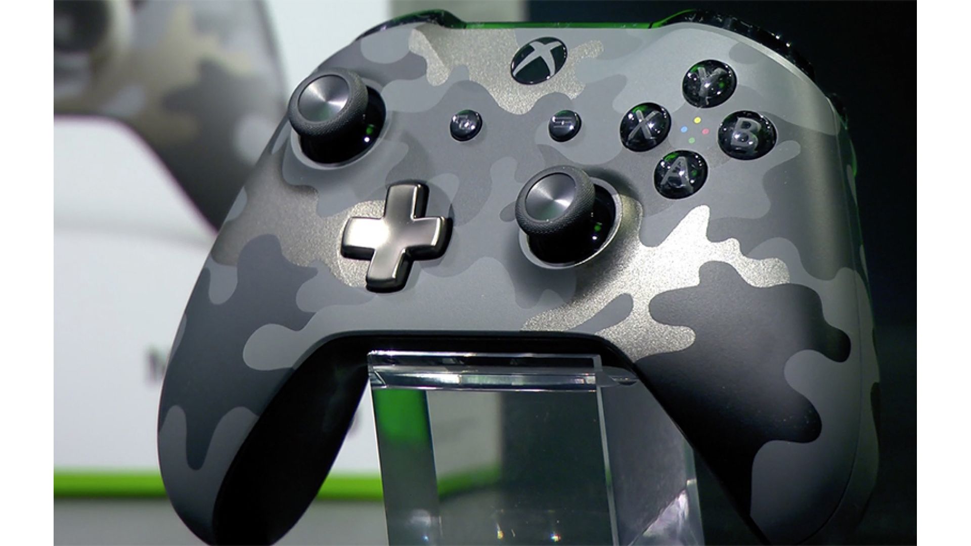 از دو کنترلر جدید برای Xbox One رونمایی شد